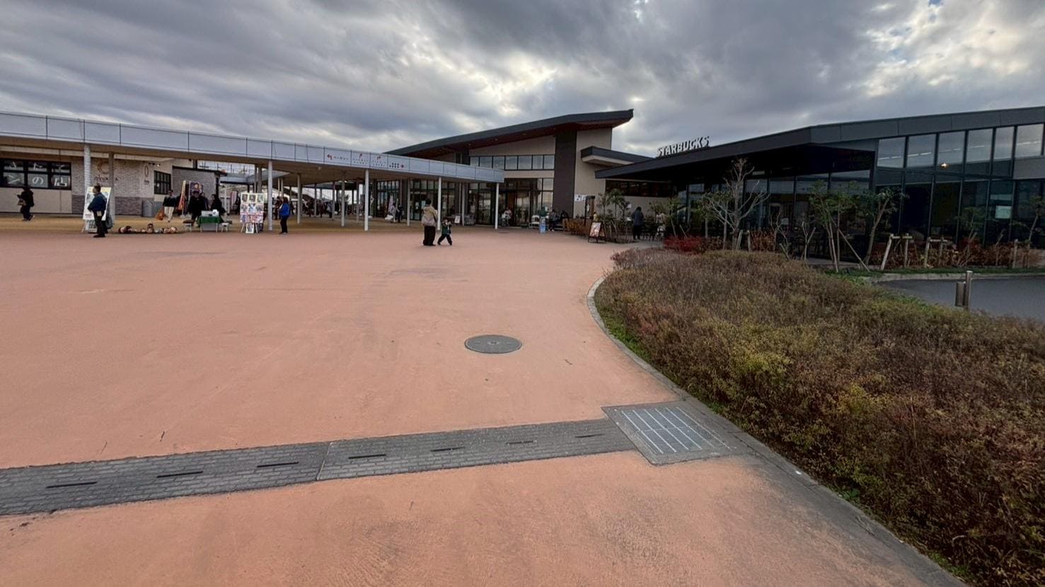 道の駅グランテラス筑西の外観