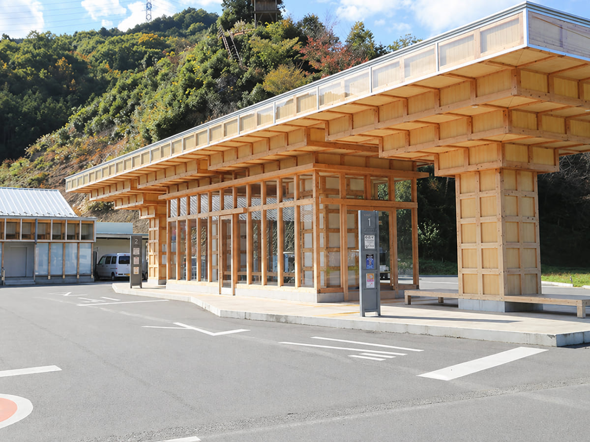 道の駅東秩父の駐車場周りの様子