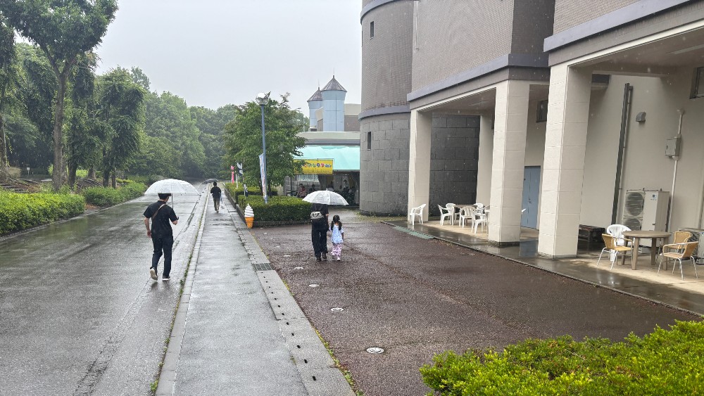 壬生町おもちゃ博物館の外にある飲食スペース