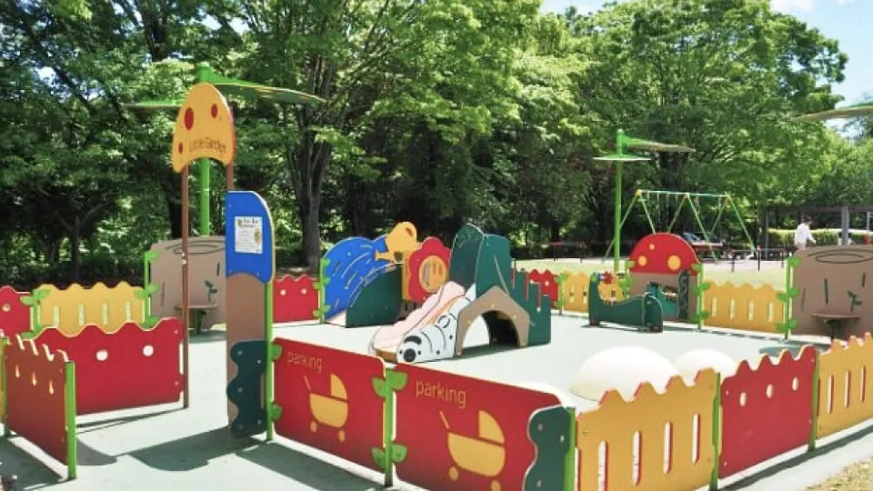 もみじ平総合公園の小さい子向け遊具エリア